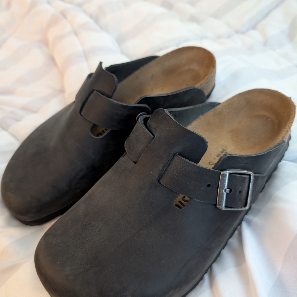 Black Slip-On Clogs